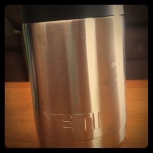 Yeti can koozie
